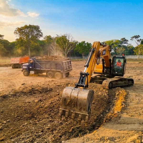 Terracería para nave industrial de 1,000m²